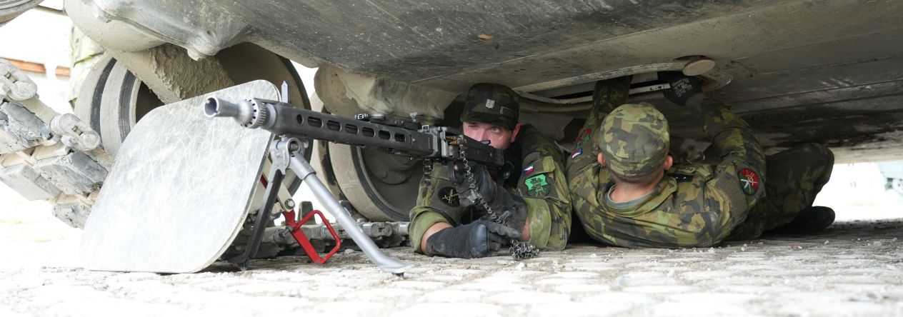 4. běh přípravy příslušníků 73. tpr v obsluze tanků L2A4 (pátý týden)