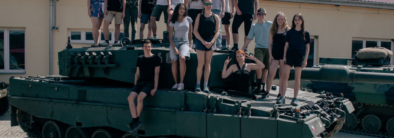 Gymnázium Olomouc – Hejčín na tankové misi: studenti v akci!