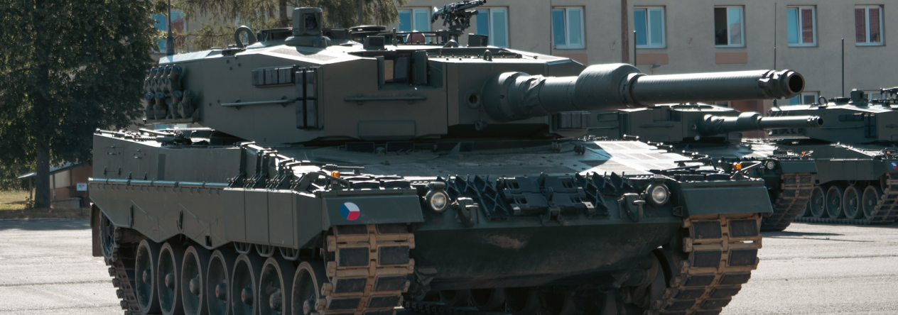 Historický milník pro českou obranu: Přáslavický prapor kompletně převzal tanky Leopard 2A4