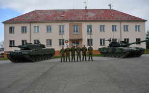 25. let od vstupu do NATO