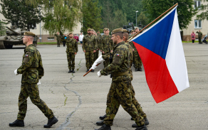 30 let v čele obrněné síly: 73. tankový prapor slaví