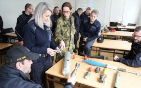 Spolupráce 73. tpr a Krajského ředitelství policie Olomouckého kraje – Odbor pro zbraně a bezpečnostní materiál