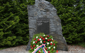 Uctění památky por. i.m. Roberta Vyroubala