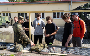Návštěva žáků SPŠE a IT Mohelnice – Den s armádou