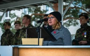 Slavnostní nástup 73. tankového praporu ke Dni válečných veteránů