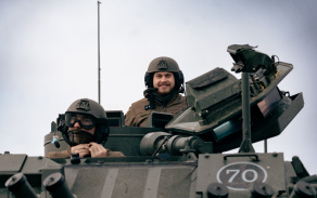 Pásy v pohybu: Den, kdy tanky ožily v zimním terénu