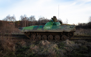 Přesnost Leopardů, nekončící výcvik, zapojení dronů