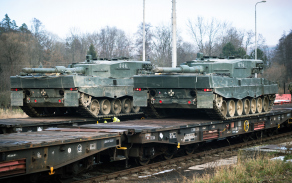 Zimní cvičení Armored Lancer II právě začíná.