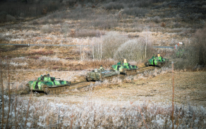 Tanky v pohybu a nekončícím výcviku