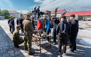 Ukázka techniky 73. tankového praporu pro studenty SPŠ a SOU Uničov